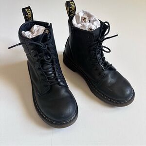 Dr Martens 1460 Leather Combat Boots Size 4 kids Fits 5.5 Womens